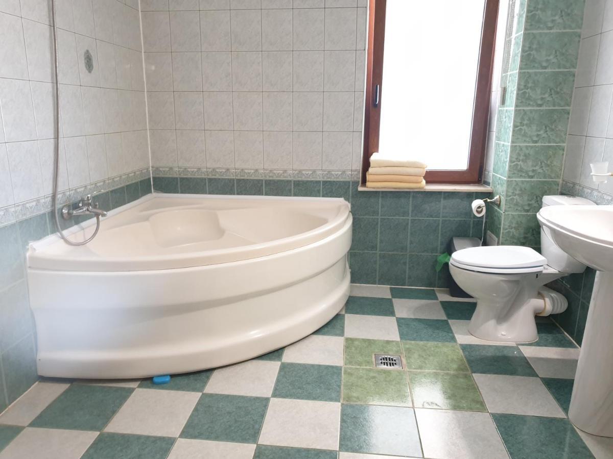 Pensiunea Confort Scheia Buitenkant foto